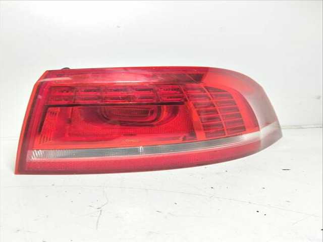 Piloto Trasero Derecho Volkswagen Passat 2.0 TDI 140CV