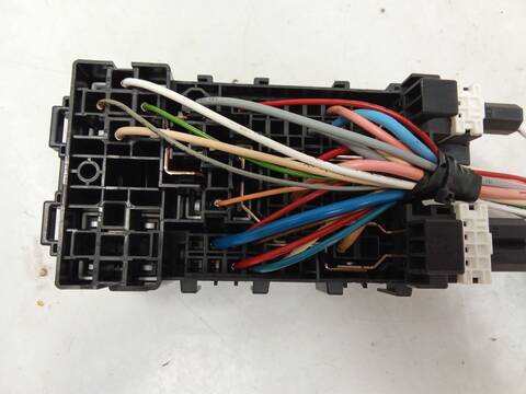 Foto 2ª: Caja Reles Fusibles Peugeot 508 2.0 HDI 140CV 103KW [RHF (DW10BTED4),RHA (DW10CTED4)] (2024)