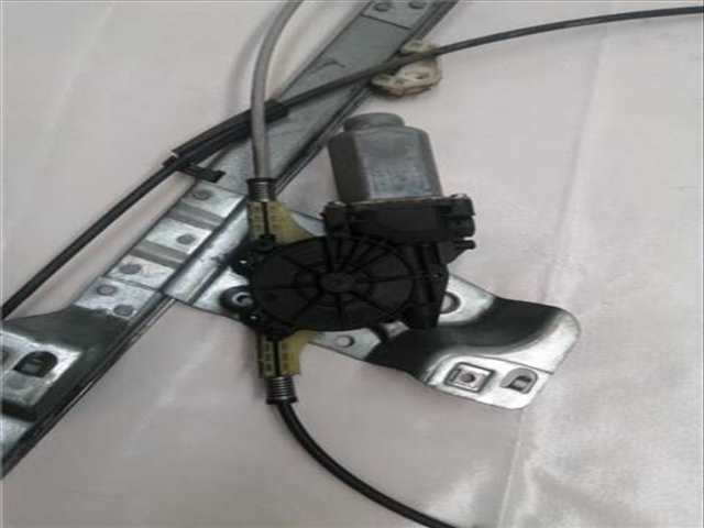 Foto 2ª: Elevalunas Eléctrico Delantero Izquierdo Renault Kangoo VERSION INDEFINIDA