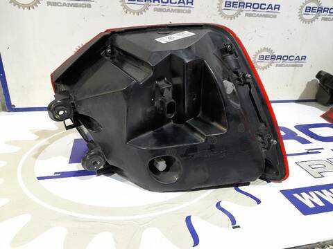 Foto 3ª: Piloto Trasero Derecho Audi Q2 VERSION INDEFINIDA (2016)