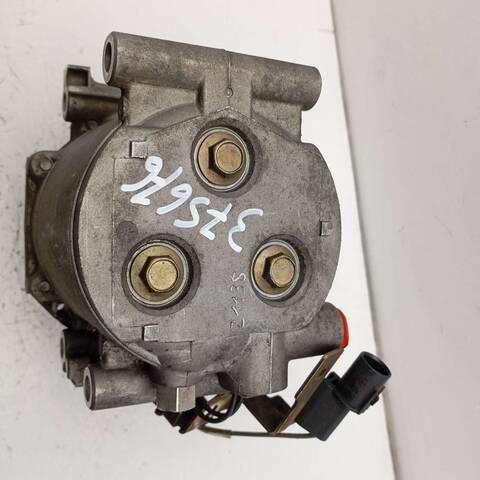 Foto 2ª: Compresor Aire Acondicionado Mitsubishi Space Star 1.3 CAT 63KW [4 G 13 (16 V)] (1999)