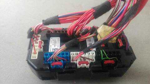 Foto 2ª: Caja Reles Fusibles Bmw Serie 4 418 420D COUPE 184CV 135KW [B47D20A] (2016)