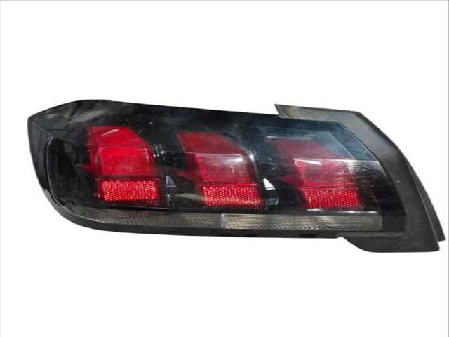 Piloto Trasero Izquierdo Peugeot 208 1.2 PURETECH 75