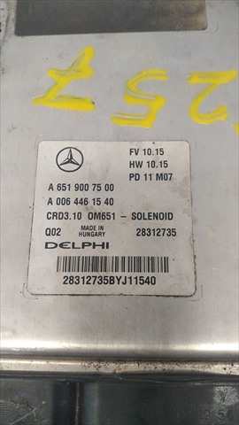 Foto 3ª: Centralita Motor ECU Mercedes Clase C 200 2.0 D [D/651913] (2011)