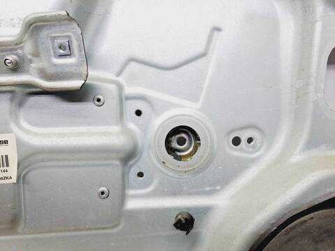 Foto 3ª: Elevalunas Eléctrico Delantero Izquierdo Ford Focus AMBIENTE D) BERLINA 109CV 80KW [G8DA] (2005)