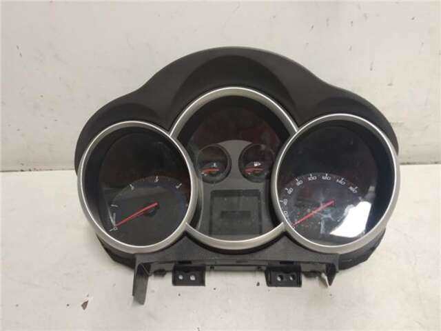 Cuadro de Instrumentos Chevrolet Cruze 2.0 LS [2.0 LTR. - 92 KW DIESEL CAT]