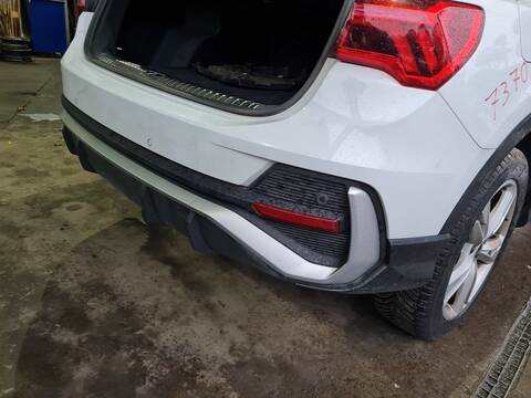 Foto 3ª: Paragolpes Trasero Audi Q3 35 TDI 150CV 110KW [DTSB] (2022)