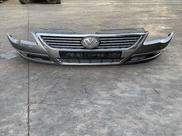 Foto 1ª: Paragolpes Delantero Volkswagen Passat 2.0 TDI140CV BERLINA [BKP] (2006)