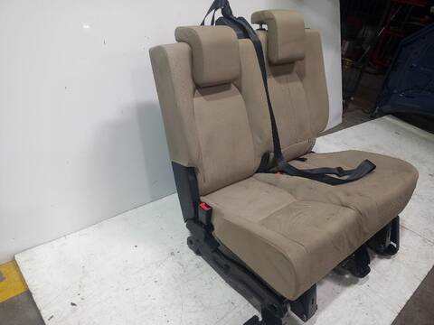 Foto 2ª: Asientos Traseros Land Rover Discovery TDV6 HSE AUT. 245CV [306DT] (2009)