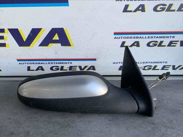 Foto 2ª: Retrovisor Derecho Citroen Saxo 1.4 8V 75CV 0CV [KFW] (2001)