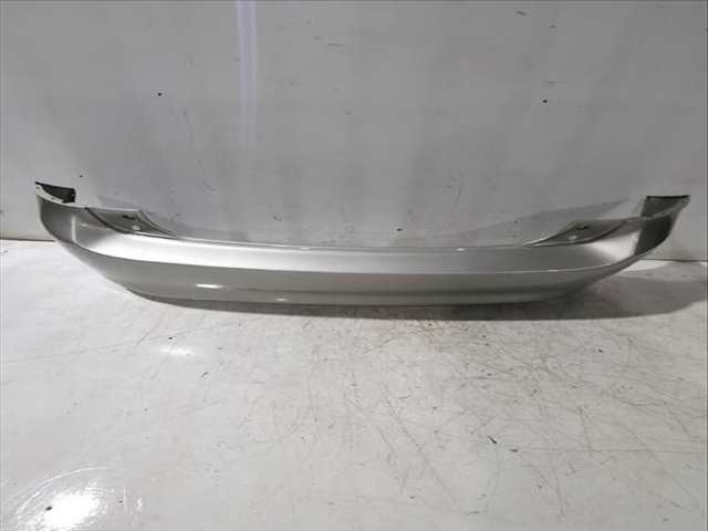 Paragolpes Trasero Toyota Auris 1.6 ZRE151_) 124CV