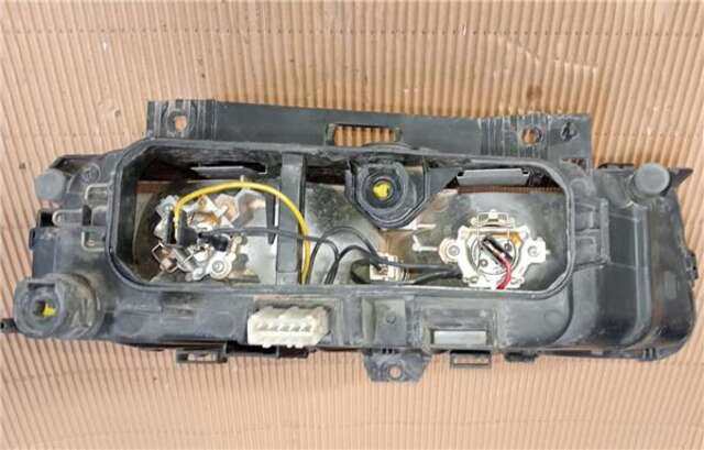 Foto 2ª: Faro Izquierdo Citroen Xantia 2.1 TURBO D 12V [P8C (XUD11BTE)]
