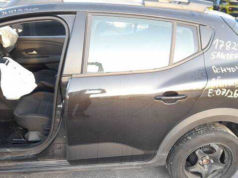 Puerta Trasera Izquierda Dacia Sandero 1.0 TCE 90 ECO-G 91CV 67KW
