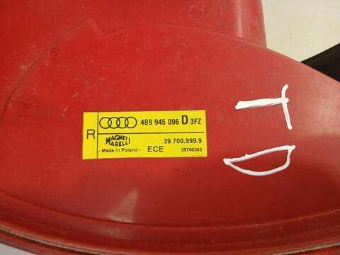 Foto 3ª: Piloto Trasero Derecho Audi A6 2.5 TDI QUATTRO 180CV [BAU] (2001)