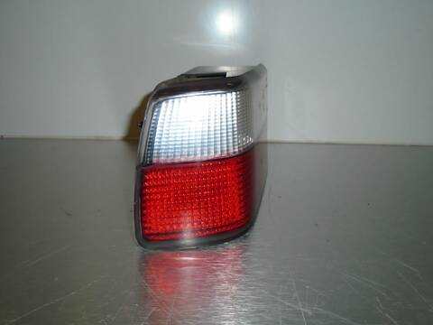 Foto 3ª: Piloto Trasero Izquierdo Citroen Xantia 2.0 HDI CAT RHY - DW10TD) BERLINA 90CV 66KW (2000)