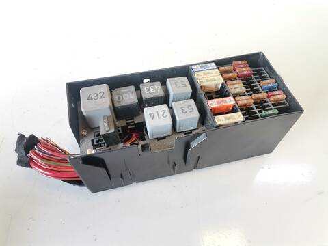 Caja Reles Fusibles Volkswagen Phaeton TDI V6 4MOTION 4 ASIENTOS) 224CV