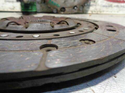 Foto 3ª: kit Embrague Ford Mondeo AMBIENTE BERLINA 115CV 85KW [HJBB] (2003)