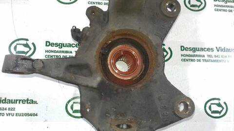 Foto 3ª: Mangueta Delantera Izquierda Renault Megane BUSINESS BERLINA 110CV 81KW III BERLINA 5 P (2014)