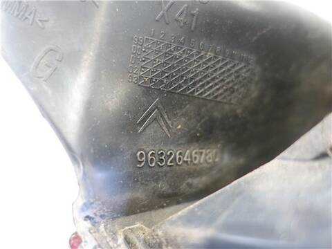 Foto 3ª: Piloto Trasero Izquierdo Citroen C5 2.0 HDI DCRHZB DCRHZE) BERLINA 109CV 80KW [RHZ (DW10ATED)] (2004)