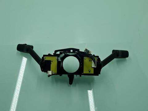 Foto 3ª: Mando Multifuncion Volkswagen Tiguan SPORT BMT 150CV 110KW [DFGA] (2020)