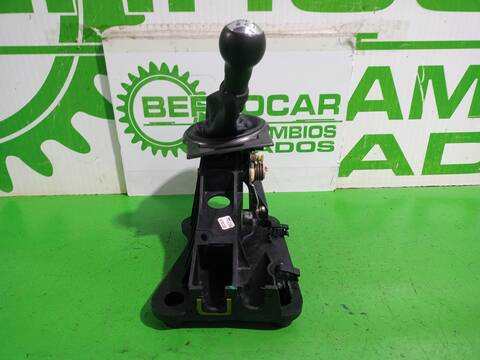 Foto 2ª: Palanca de Cambio Citroen C4 COLLECTION BERLINA 90CV 66KW [9HXDV6ATED4] (2006)