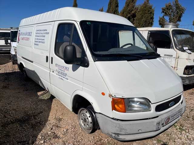 Foto 3ª: Paragolpes Delantero Ford Transit 2.5 D 75cv [4HB] (1994)