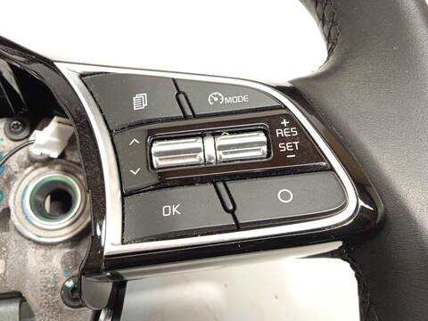 Foto 3ª: Volante Kia Xceed 1.5 T-GDI 160CV 118KW [G4LK] (2021)