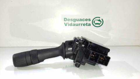 Foto 3ª: Mando Multifuncion Toyota Auris 1.8 16V HIBRIDO) 99CV 73KW [2ZR] (2014)