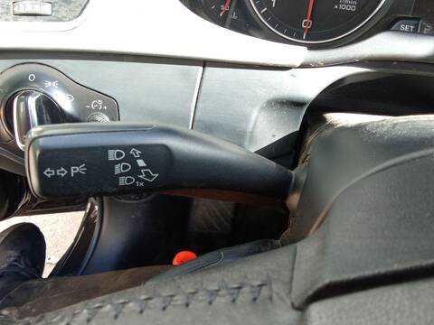 Mando Multifuncion Audi A4 2.0 TDI QUATTRO 143CV 105KW