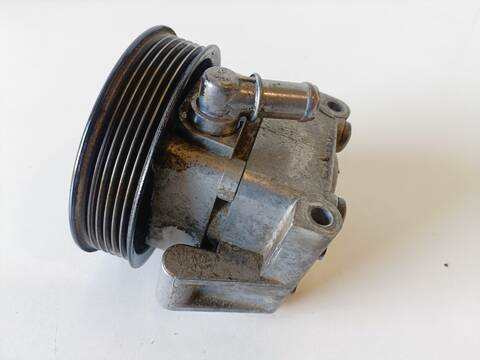 Foto 2ª: Bomba de Direccion Ford Focus BERLINA 1.6 16V CAT 101CV (1998)