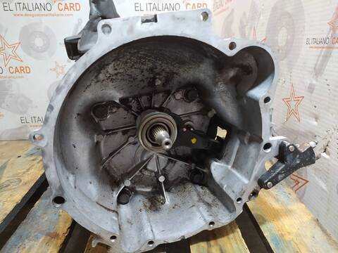 Foto 2ª: Caja Cambios Mitsubishi Montero 2.5 TD GLS PLUS 116CV 85KW [4D56] (2001)