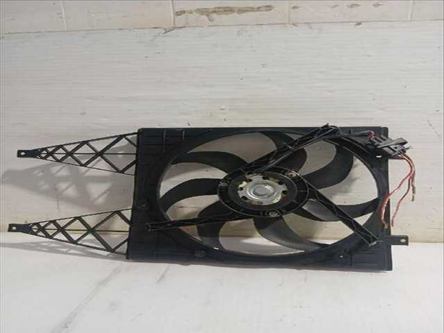 Foto 3ª: Electroventilador Volkswagen Polo 1.9 SDI 64CV [ASY] (2001)