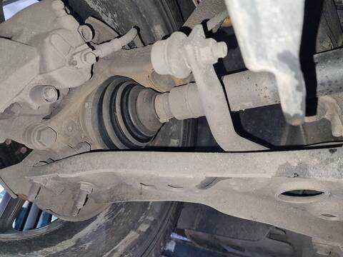 Transmision Delantera Derecha Volkswagen Scirocco 2.0 TDI 103KW) 140CV