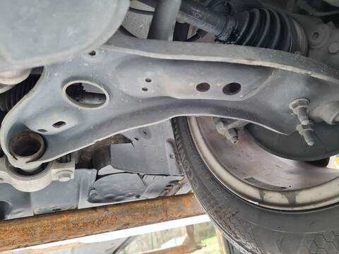 Brazo Suspension Delantero Izquierdo Audi A3 1.6 TDI ATTRACTION 105CV 77KW