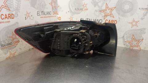 Foto 4ª: Piloto Trasero Derecho Dacia Sandero EXPRESSION 91CV 67KW [H4D 470] (2024)