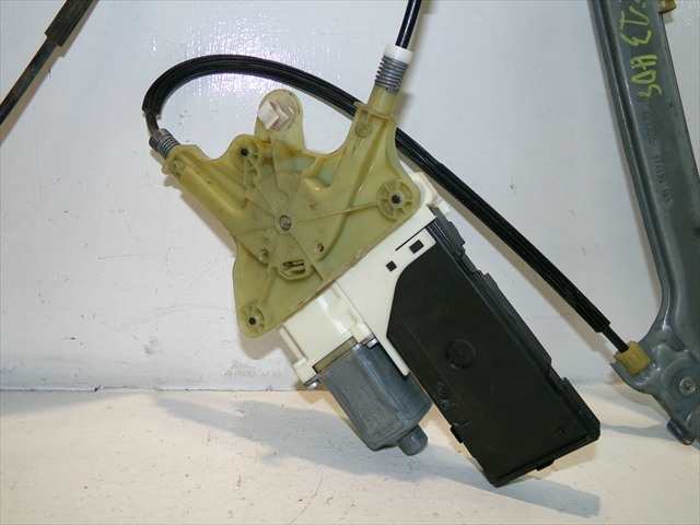 Foto 2ª: Elevalunas Eléctrico Delantero Izquierdo Renault Laguna 1.5 DCI MODELO 3, 2007-2015 [K9K57] (2011)