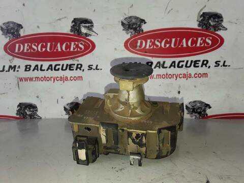 Foto 3ª: Cerradura Maletero Portón Ford Focus AMBIENTE 1.8 TDCI CAT 101CV (1998)