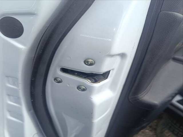 Cerradura Puerta Delantera Izquierda Kia Sportage X-TECH 4X2 116CV 85KW