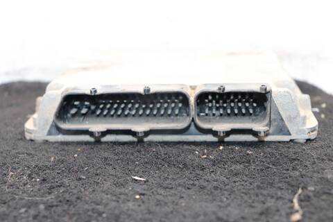 Foto 2ª: Centralita Motor ECU Volkswagen Golf 1 4 LTR. - 55 KW 16V 1997 75CV