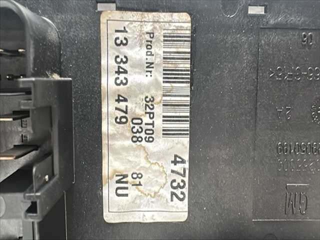 Foto 3ª: Centralita Confort BSI Opel Insignia 2.0 CDTI [A20DTH] (2011)
