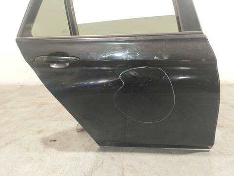 Foto 3ª: Puerta Trasera Derecha Bmw Serie 3 318 2.0 D 143CV 105KW F31) TOURING [N47D20C] (2012)