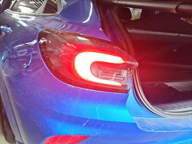 Foto 3ª: Piloto Trasero Izquierdo Ford Puma 1.0 ECOBOOST MHEV 125CV 92KW [B7JA,B7JB] (2024)