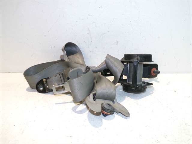 Cinturón Trasero Derecho Kia Carnival 2.9 CRDI 2006-2011