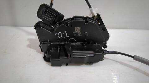 Foto 3ª: Cerradura Puerta Trasera Derecha Volkswagen T-Roc 1.6 TDI 115CV [DGTE] (2017)