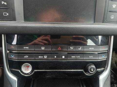Mando Climatizador Jaguar XF PURE 179CV 132KW