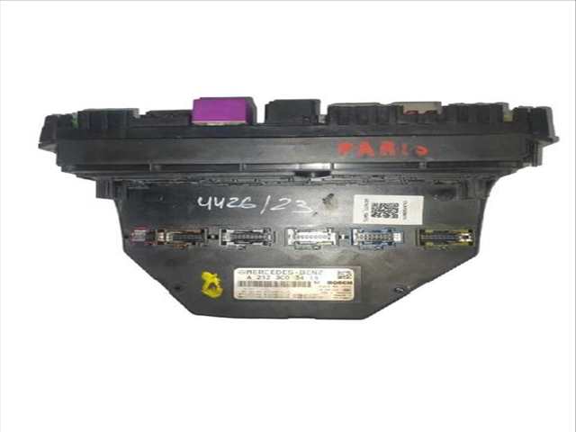 Foto 2ª: Caja Reles Fusibles Mercedes Clase C 160 C 220 CDI 204.002) (2007)