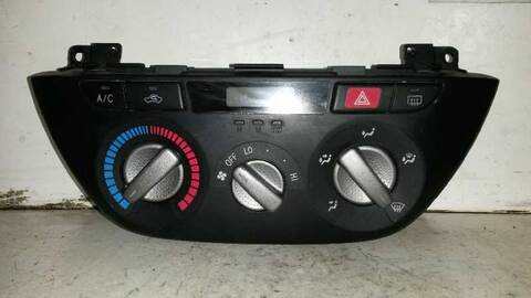 Foto 1ª: Mando Calefacción A. A. Toyota Rav4 2.0 16V CAT 150CV 110KW [1AZFE] (2001)