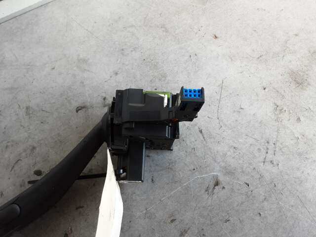 Foto 3ª: Mando Multifuncion Volkswagen Golf 1.9 TDI 0CV [BKC] (2005)