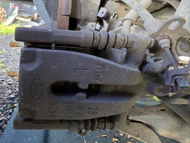 Foto 2ª: Pinza Freno Trasera Izquierdo Ford Kuga TREND 140CV 103KW (2010)