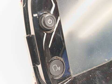 Foto 3ª: Pantalla Multifuncion Toyota Aygo 1.0 VVTI KGB40) 72CV 53KW [1KR-FE] (2019)